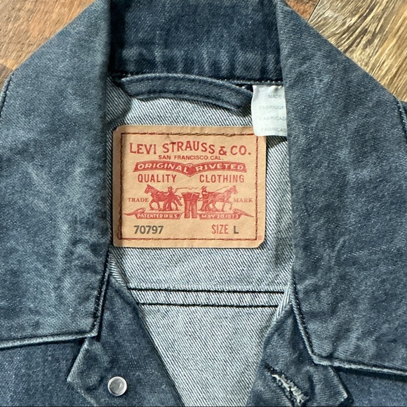 Levi's Men's Dark Wash Denim Trucker Jacket - Size L - Picture 2 of 7